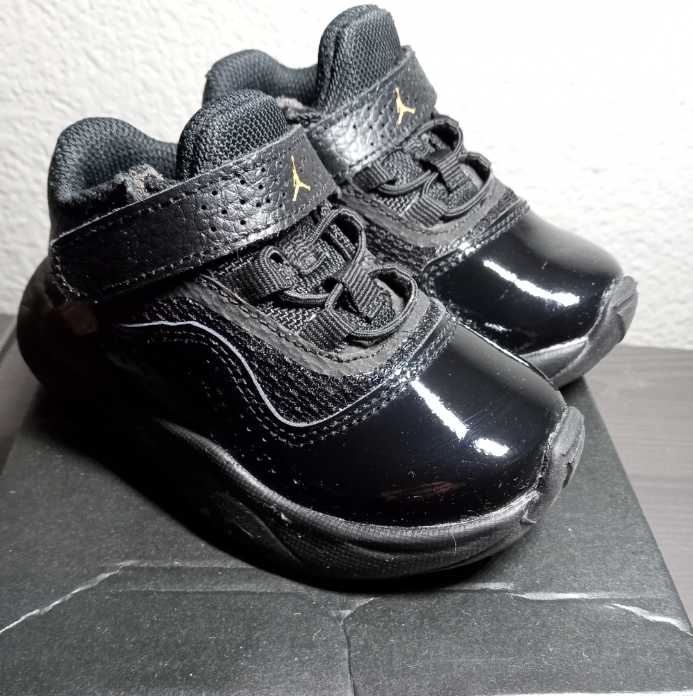 Jordan air size5c CZ0906-007